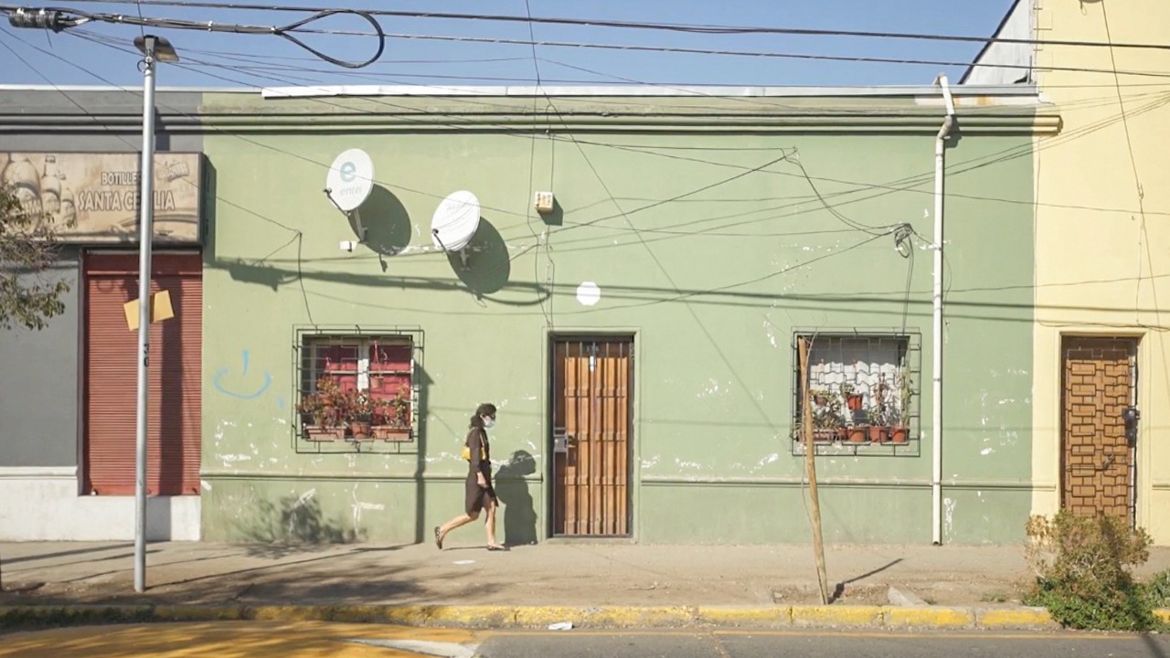 Constanza Ipinza Olatte, estudiante DAU, escribe columna de opinión: ESPACIO, SOBREVIVENCIA Y CUIDADOS EN TIEMPOS DE COVID-19 Constanza Ipinza Olatte, estudiante DAU, escribe columna de opinión: ESPACIO, SOBREVIVENCIA Y CUIDADOS EN TIEMPOS DE COVID-19